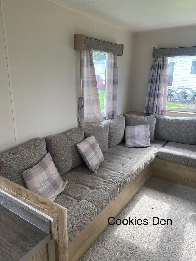 Cookies Den Hotel Weymouth Bagian luar foto