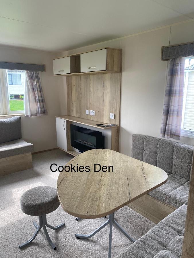 Cookies Den Hotel Weymouth Bagian luar foto