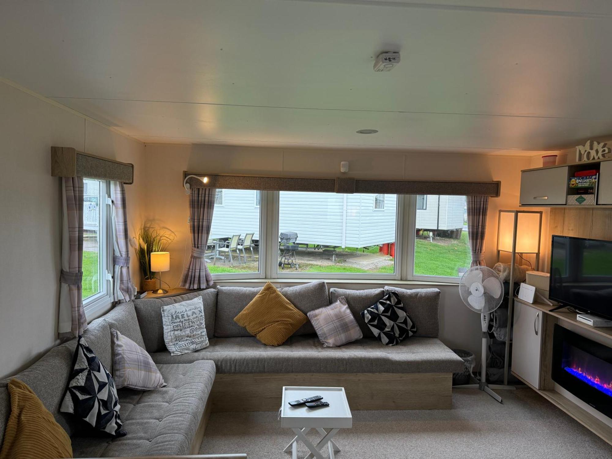 Cookies Den Hotel Weymouth Bagian luar foto